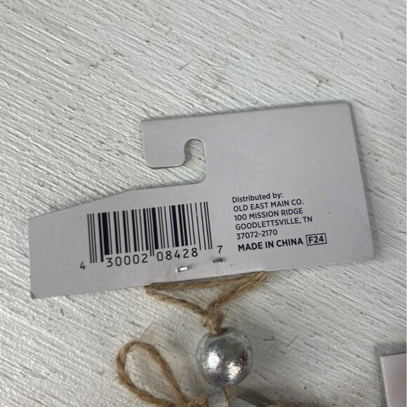 Holiday Style Christmas Ornaments Set Of 6 Bells Leaves Trees New Silver Red - Picture 8 of 8